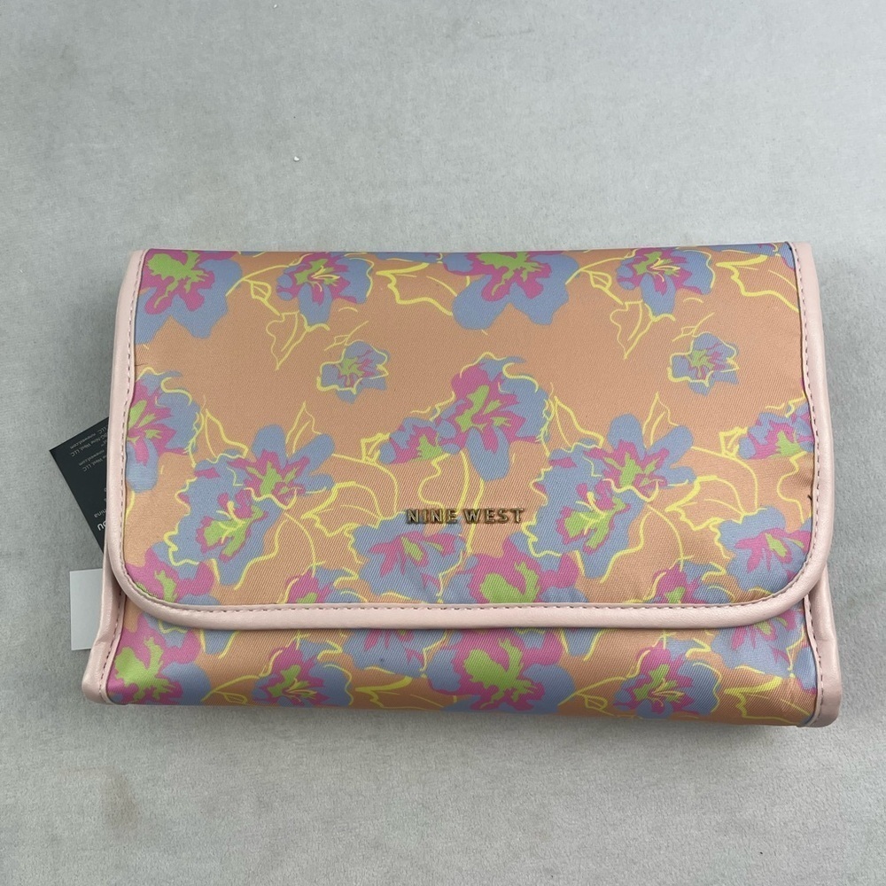 NWT‎ NINE WEST HANG UP TRAVEL ORGANIZER